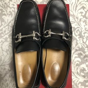 Ferragamo sz10 men shoes. near perfect condition
